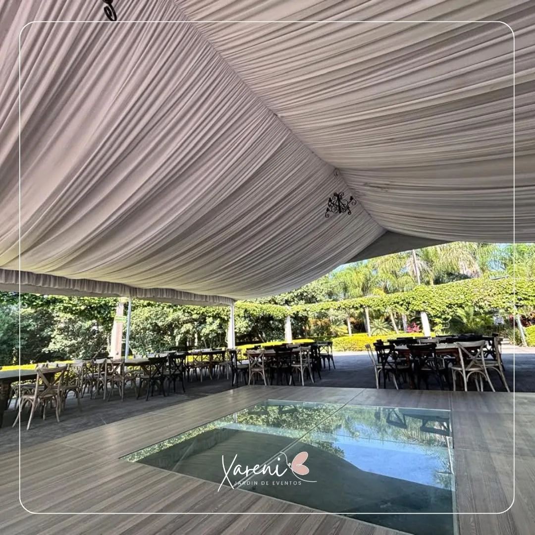 Carpa y pista para evento